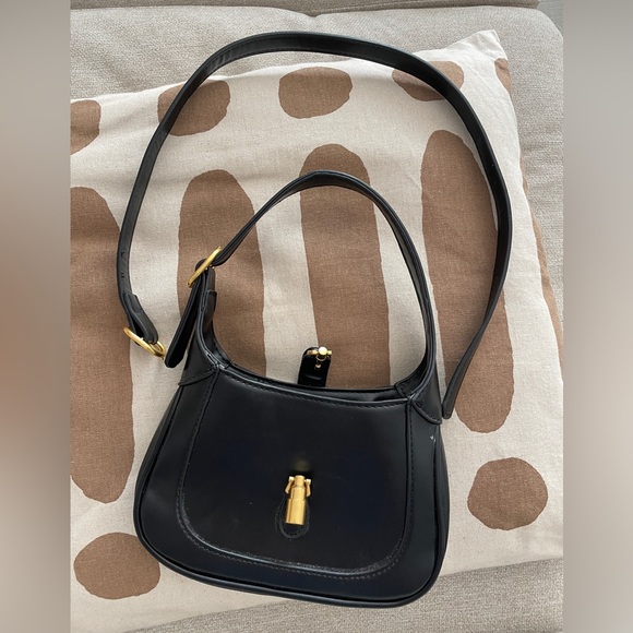 Cute Black Purse - Picture 2 of 3